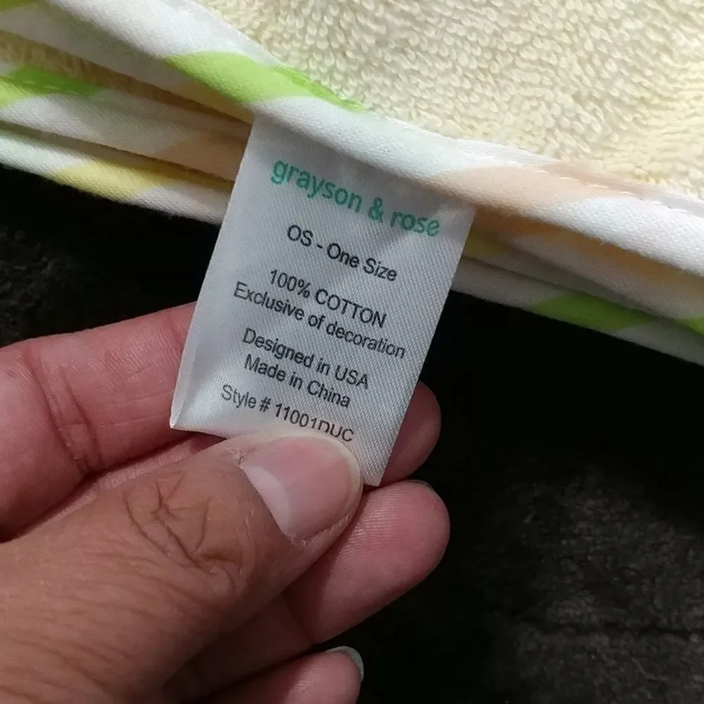 NWOT Grayson & Rose Towel